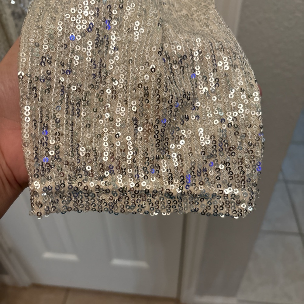POL Sparkling Silver Sequin Blouse - Picture 5 of 6